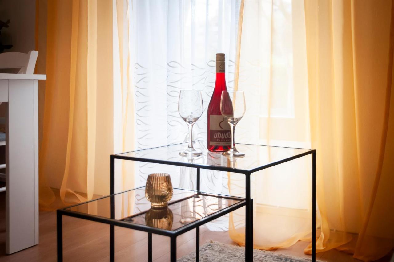 Apartment Roze Rovinj Buitenkant foto