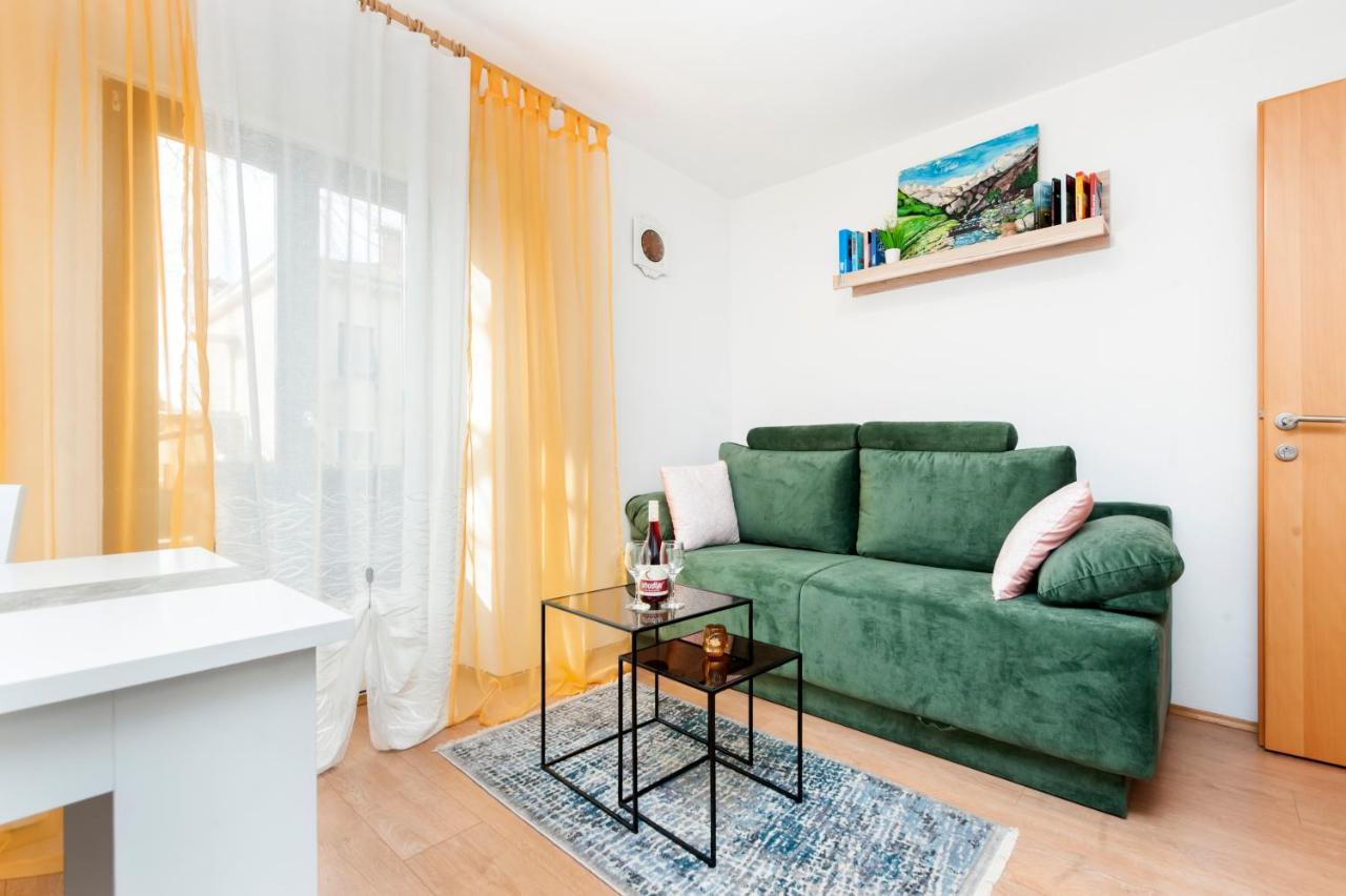 Apartment Roze Rovinj Buitenkant foto
